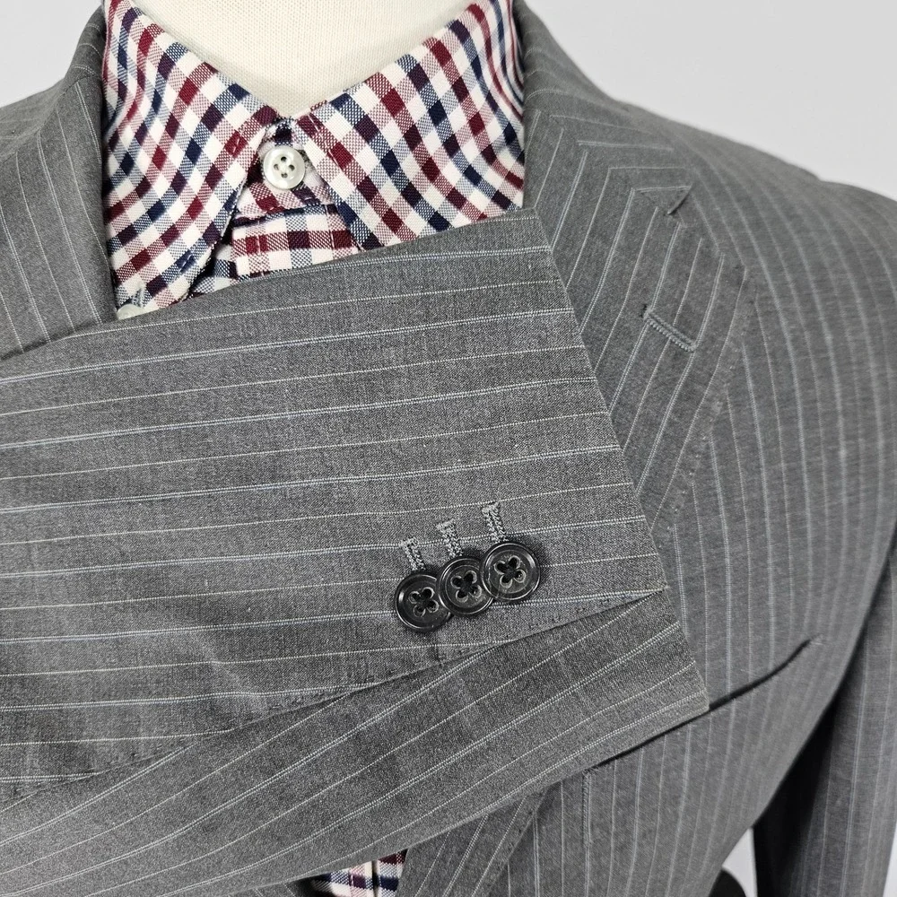 Banana Republic Men's Sport Coat Blazer Two Button Gray Striped Cotton Size 40S